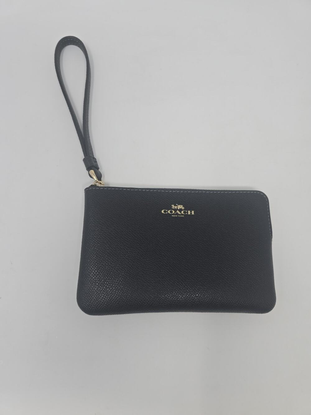 Coach Women's Wristlet Crossgrain Leather Corner Zip, Gold/Black CV396 BLK